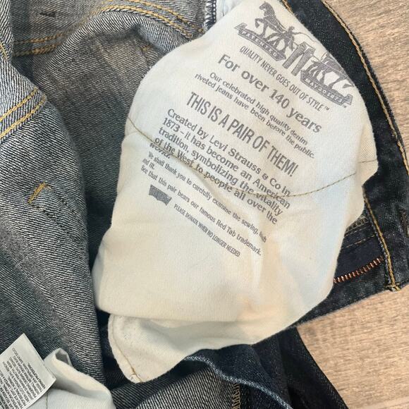 Levi's Men's 559 Relaxed Fit Straight Leg Dark Wash Denim Jeans | Size 38x34 - Picture 5 of 6